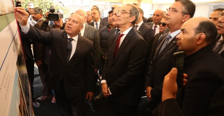 وزيرى النقل والاتصالات وتكنولوجيا المعلومات يفتتحون محطة قطار الملك فؤاد التاريخية بكفر الشيخ بعد الانتهاء من أعمال رفع كفاءتها وتطويرها وترميمها