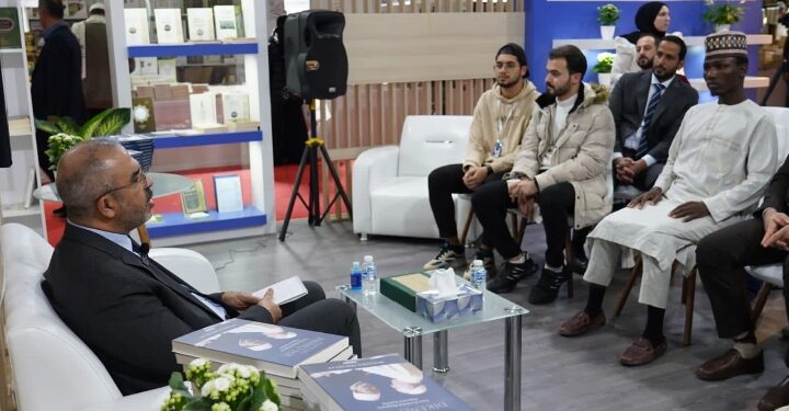 “مسيرة الأخوة الإنسانية” في ندوة لجناح مجلس حكماء المسلمين بمعرض إسطنبول للكتاب العربي