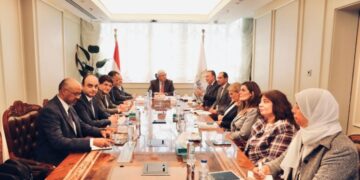 وزير التعليم العالي يجتمع بمدير مكتب التعليم والشراكات بالوكالة الأمريكية للتنمية الدولية في مصر