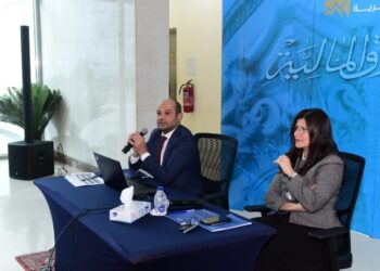 رئيس البورصة المصرية يستعرض خطة تطوير آليات التداول ودعم كفاءة السوق مع قيادات الشركات الأعضاء بالسوق