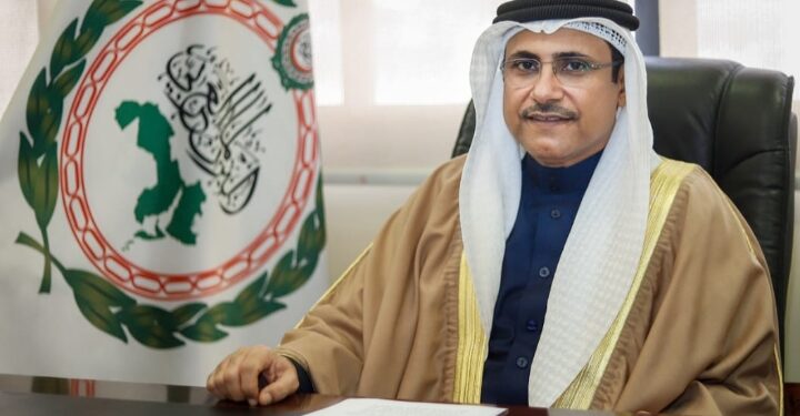 *العسومي: الحفاظ على اللغة العربية الجزء الأهم والأكبر في الحفاظ على الهوية العربية*