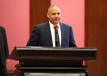 رئيس أكاديمية البحث العلمي والتكنولوجيا يشيد بجهود جامعة الأزهر في الحفاظ على اللغة العربية