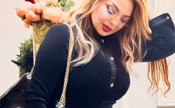 تكريم رائع للإعلامية الراقية شذى شعبان في مهرجان (Miss