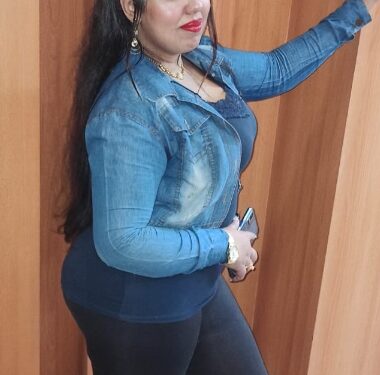 تألق الفنانة سميرة جابر في مهرجان (Miss Makeup)