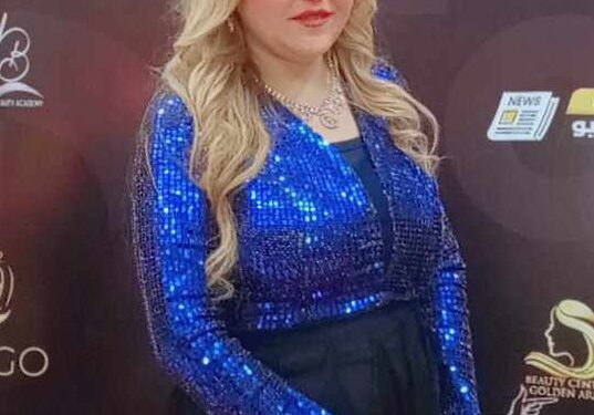 تكريم الصحفية داليا عادل في مهرجان (Miss Makeup