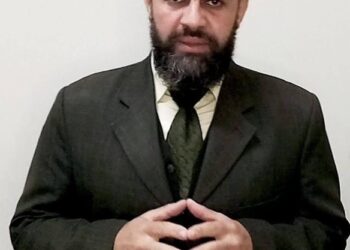 الزملاء الأفاضل المحامون