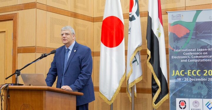 ختام مؤتمر الجامعة اليابانية الدولى ب 5 جلسات علمية “اليابان-افريقيا للإلكترونيات و الاتصالات