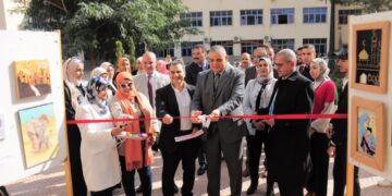 رئيس جامعة كفر الشيخ يفتتح معرض الفنون التشكيلية للطلاب من مختلف كليات الجامعة