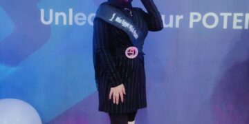 ظهور ملكه جمال مصر السلام المحجبات ثريا قنديل  علي التوالي لدعم معا لإنقاذ انسان حيث تحرص الملكه