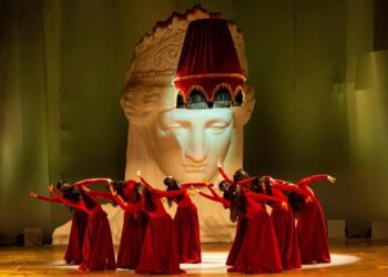 فرسان الشرق تجسد حكاية “زنوبيا” ملكة الشرق باوبرا الاسكندرية