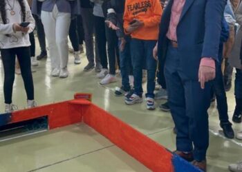 طلاب الجامعة المصرية الروسية يحصلون على مراكز متقدمة بمسابقة كرة القدم للروبوتات