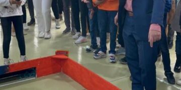 طلاب الجامعة المصرية الروسية يحصلون على مراكز متقدمة بمسابقة كرة القدم للروبوتات