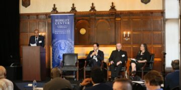 مجلس حكماء المسلمين خلال عام 2023م .. جهود استثنائيَّة في تمكين الشباب وتعزيز قدراتهم لحمل شعلة الأمل والسَّلام في العالم