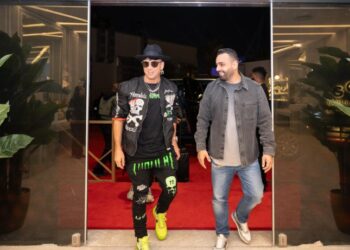 DJ tummy يرافق عمرو دياب في حفل بموسم الرياض