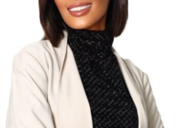 شادية عبد العزيز تقدم برنامج “ترانزيت “باذاعة مكس اف ام