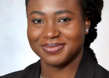 تظهر الأبحاث السريرية أن سَمَّاعَة الطبيب الرقمية المدعمة بالذكاء الاصطناعي يمكنها اكتشاف أمراض القلب المرتبطة بالحَمْل