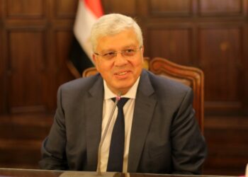 وزير التعليم العالي يهنئ قداسة البابا تواضروس الثاني والأخوة الأقباط بعيد الميلاد المجيد