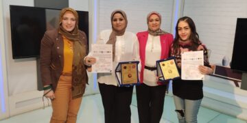 تهنئه للاعلاميه القديره /دينا موسى  بمناسبه ختام برنامجها احنا وبس للموسم الثانى لورشه عمل اعداد المذيعين المكثفه للاعلاميه دينا موسى