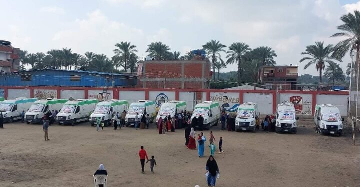 توقيع الكشف الطبى بالمجان على ٢٢٤٩ مواطن خلال قافلة طبية أطلقتها الصحة بأم الرضا الجديدة