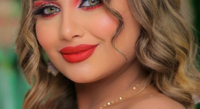 البلوجر رحاب حسن بإطلالة مختلفة في الكريسماس عن طريق خبيرة التجميل الرائعة رينا جوزيف