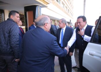 عاجل .. محافظ كفرالشيخ يستقبل وزير الصحة والسكان لتفقد عدد من المستشفيات والمنشآت الصحية بالمحافظة