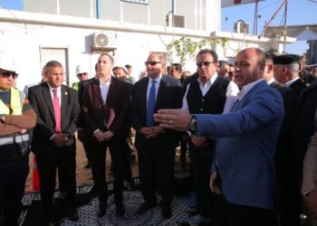 وزير الصحة ومحافظ كفرالشيخ يتفقدان مستشفى الحامول المركزى على مساحة 9000م2