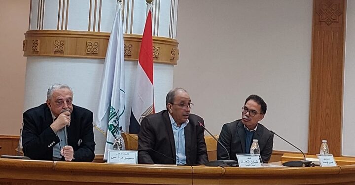 المجلس الأعلى للثقافة يستضيف صالون جابر عصفور وقراءة في كتاب “المرايا المتجاورة