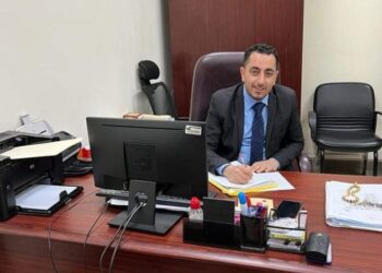 الأب الطموح والمثقف