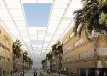 وزير التعليم العالي يهنئ الجامعة الفرنسية لفوز تصميماتها لحرمها الجامعي بجائزة فرانس ديزاين العالمية