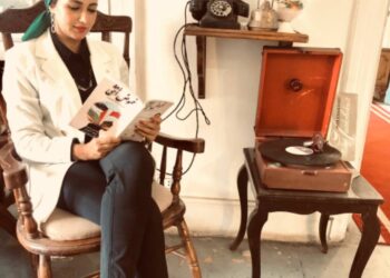 مصريات يدعمن فلسطينيات (غموض انثى) عمل شعبي سياسي