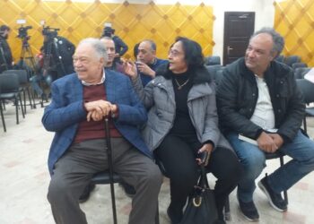 حدوتة على الماشى مناقشة كتاب لميس جابر بحضور حواس وعنانى ويحيى الفخرانى بمكتبة القاهرة الكبرى