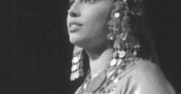 السبت 27 يناير في السادسة مساء الفنانة الكبيرة فريدة فهمى ضيفة على معرض القاهرة للكتاب