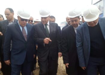 المصيلحي يتفقد أعمال مشروع صومعة ميناء غرب بورسعيد بطاقة تخزينية 100 الف طن