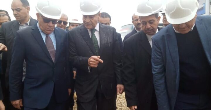المصيلحي يتفقد أعمال مشروع صومعة ميناء غرب بورسعيد بطاقة تخزينية 100 الف طن