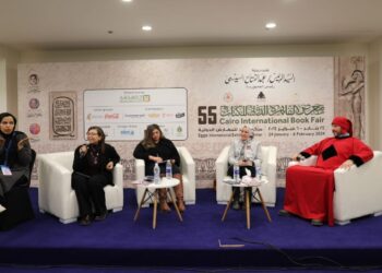 معرض الكتاب يناقش “مذكرات دانتي .. شاعر المتوسط”