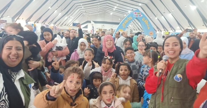 القومي لثقافة الطفل يكرم مسيرة الكاتبة الكبيرة فاطمة المعدول .. بمعرض الكتاب