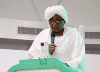 معالي بروفيسور الدخيري يشارك في مؤتمر دور القطاع الخاص العربي في تحسين إدارة النفايات بالدوحة