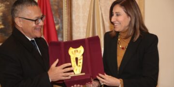 وزيرة الثقافة تتلقي دعوة من نظيرها الفنزويلي لتحل مصر ضيف شرف معرض فنزويلا الدُولي للكتاب 2025م