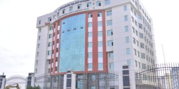 رئيس جامعة كفر الشيخ يتفقد الموقع العام للمدينة الطبية بالجامعة