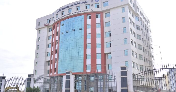 رئيس جامعة كفر الشيخ يتفقد الموقع العام للمدينة الطبية بالجامعة