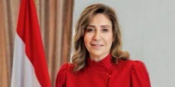 رئيس جامعة عين شمس يستقبل المدير التنفيذي لمكتب هيئة فولبرايت