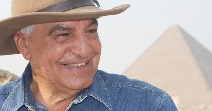 وزير السياحة والآثار يصدر قراراً وزاريا بتشكيل لجنة علمية برئاسة زاهي حواس لمراجعة مشروع الترميم المعماري لهرم منكاورع بمنطقة أثار الهرم