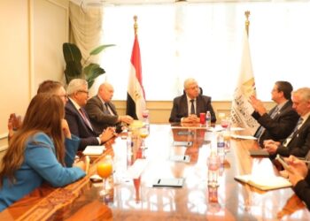 وزير التعليم العالي يستقبل وفد الكلية الملكية للجراحين لبحث سُبل التعاون المشترك