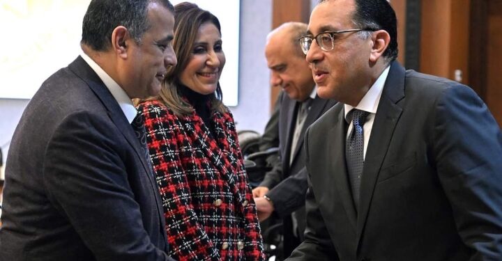 خلال اجتماع مجلس الوزراء اليوم : وزيرة الثقافة تستعرض فعاليات ختام معرض القاهرة الدولي للكتاب في دورته الـ 55