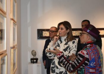 وزيرة الثقافة تفتتح معرِض “فانتازيا السيريالية” لوليد عوني بجاليري بيكاسو