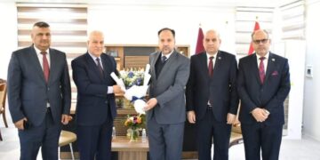 رئيس جامعة الفرات الأوسط التقنية يستقبل المهنئين بمناسبة تسنمه منصب رئاسة الجامعة