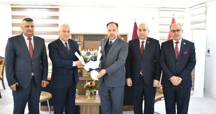 رئيس جامعة الفرات الأوسط التقنية يستقبل المهنئين بمناسبة تسنمه منصب رئاسة الجامعة