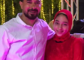 نجاح باهر لمنى عبد الكريم