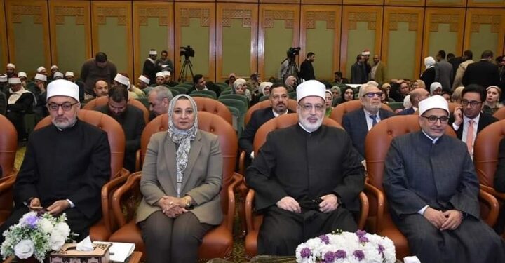 توصيات المؤتمر الدولي الحادي عشر لمركزِ الدِّراساتِ البرديَّةِ والنُّقوشِ بكلِّيَّة الآثارِ جامعة عين شمس «علومِ الآثار والفلكِ في الحضاراتِ الإنسانيَّةِ»