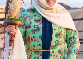 المستشار عاطف سندي ضيف شرف في أحد جلسات التصوير الاحترافية